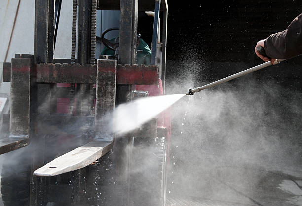 Post-Construction Pressure Washing in Nuevo, CA